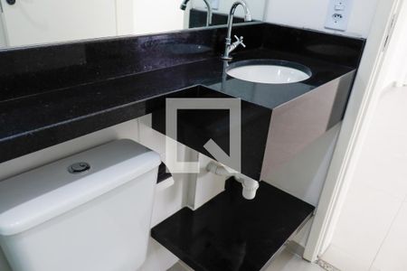 Banheiro de apartamento para alugar com 1 quarto, 43m² em Vila Yolanda, Osasco