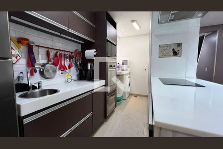 Sala/Cozinha de apartamento à venda com 1 quarto, 64m² em Aeroporto, Belo Horizonte