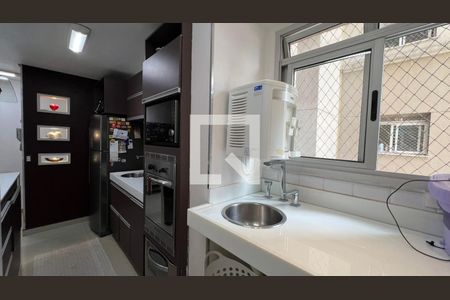 Sala/Cozinha de apartamento à venda com 1 quarto, 64m² em Aeroporto, Belo Horizonte