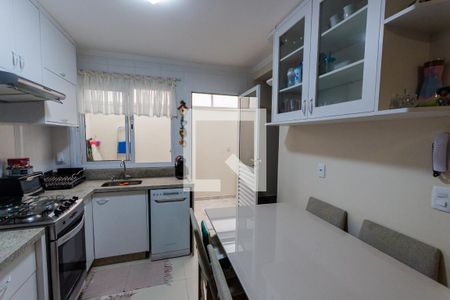 Cozinha de casa de condomínio à venda com 2 quartos, 75m² em Vila Curuçá, Santo André