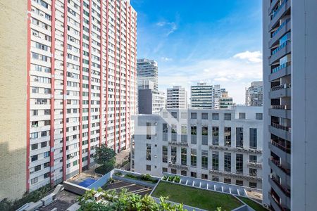 Sala - Vista de apartamento à venda com 3 quartos, 177m² em Jardim Paulista, São Paulo