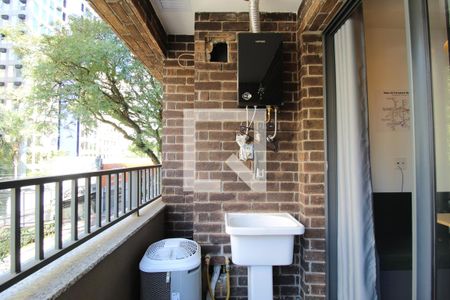 Varanda de kitnet/studio para alugar com 1 quarto, 27m² em Indianópolis, São Paulo