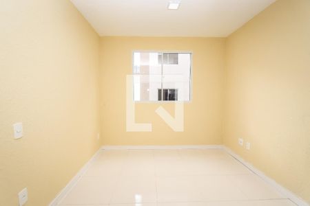 Sala de apartamento para alugar com 2 quartos, 39m² em Jardim Cláudia, São Paulo