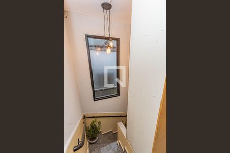 Escada de casa à venda com 2 quartos, 110m² em Jardim Previdencia, São Paulo