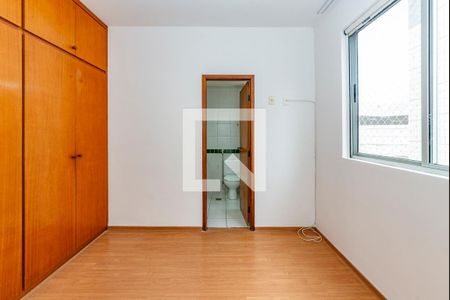 Quarto 1 de apartamento para alugar com 3 quartos, 90m² em Estoril, Belo Horizonte