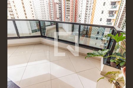 Varanda de apartamento à venda com 3 quartos, 125m² em Vila Regente Feijó, São Paulo