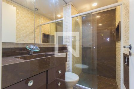 Banheiro de apartamento à venda com 2 quartos, 48m² em Brás, São Paulo