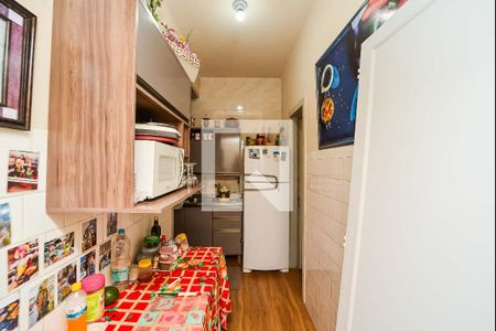 Cozinha de apartamento à venda com 1 quarto, 40m² em São João, Porto Alegre