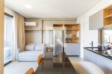 Cozinha de kitnet/studio para alugar com 1 quarto, 34m² em Itaim Bibi, São Paulo
