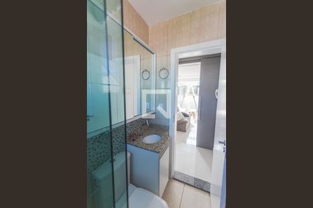 Banheiro da Suíte 2 na Cobertura de apartamento à venda com 3 quartos, 127m² em Cachoeirinha, Belo Horizonte