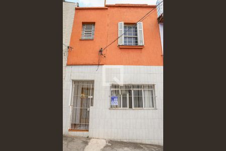 Fachada de casa à venda com 2 quartos, 89m² em Vila Romana, São Paulo