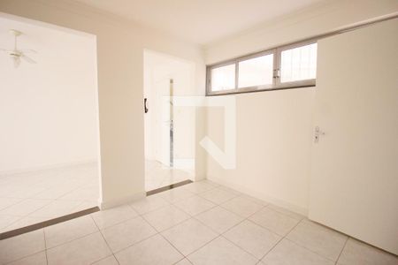 Sala de apartamento para alugar com 3 quartos, 77m² em Alto de Pinheiros, São Paulo