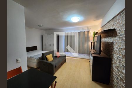 Sala/Quarto de apartamento para alugar com 1 quarto, 37m² em Indianópolis, São Paulo