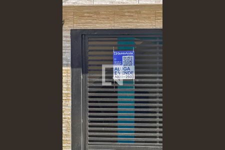 Fachada e placa de casa para alugar com 3 quartos, 268m² em Vila Linda, Santo André