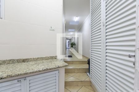 Corredor de casa à venda com 3 quartos, 170m² em Vila Taquari, São Paulo