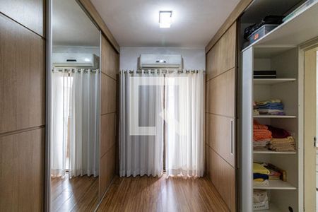 Casa 2 - Suíte 1 de casa à venda com 6 quartos, 500m² em Vila Ré, São Paulo
