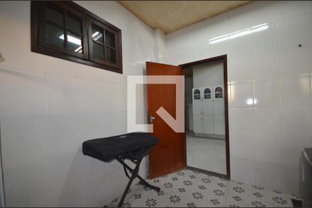Área de Serviço de casa para alugar com 3 quartos, 400m² em Vila Valqueire, Rio de Janeiro