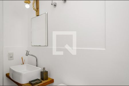 Lavabo de casa para alugar com 4 quartos, 130m² em Lagoa da Conceição, Florianópolis
