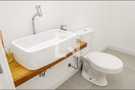 Lavabo de casa para alugar com 4 quartos, 130m² em Lagoa da Conceição, Florianópolis