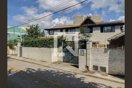 Fachada de casa para alugar com 4 quartos, 130m² em Lagoa da Conceição, Florianópolis