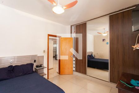 Suíte de casa à venda com 4 quartos, 280m² em Jardim Guanabara, Belo Horizonte