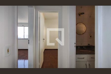 Corredor de apartamento para alugar com 2 quartos, 100m² em Tijuca, Rio de Janeiro