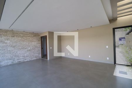 Garagem de casa de condomínio para alugar com 6 quartos, 370m² em Jardim Sul, Uberlândia