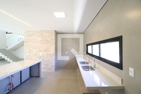 Cozinha de casa de condomínio para alugar com 6 quartos, 370m² em Jardim Sul, Uberlândia
