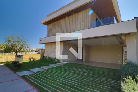 Fachada de casa de condomínio para alugar com 6 quartos, 370m² em Jardim Sul, Uberlândia