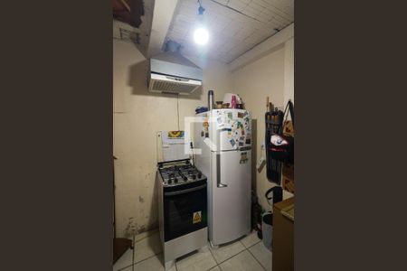 Cozinha de casa de condomínio à venda com 2 quartos, 45m² em Nonoai, Porto Alegre