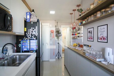 Cozinha de apartamento à venda com 2 quartos, 37m² em Vila Inglesa, São Paulo