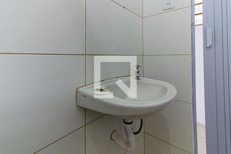 Banheiro de apartamento para alugar com 1 quarto, 50m² em Bom Retiro, São Paulo