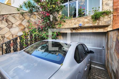 Garagem de casa à venda com 3 quartos, 182m² em Jardim Tres Marias, São Bernardo do Campo
