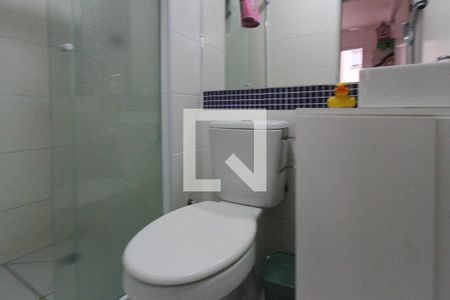 Banheiro de apartamento para alugar com 2 quartos, 33m² em Vila Ema, São Paulo