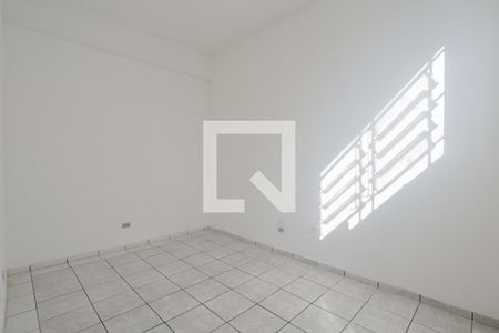 Quarto de kitnet/studio para alugar com 1 quarto, 40m² em Chora Menino, São Paulo