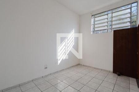 Quarto de kitnet/studio para alugar com 1 quarto, 40m² em Chora Menino, São Paulo