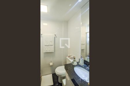 Banheiro  de apartamento à venda com 4 quartos, 200m² em Serra, Belo Horizonte