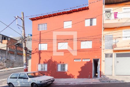 Fachada de casa para alugar com 1 quarto, 40m² em Vila Santo Antônio, Carapicuíba