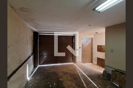 Garagem de casa à venda com 2 quartos, 131m² em Parque Mandaqui, São Paulo