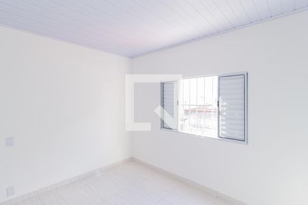 Quarto de casa para alugar com 1 quarto, 60m² em Vila Santo Antônio, Carapicuíba