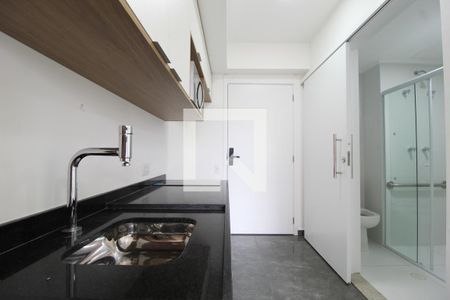 Cozinha de kitnet/studio à venda com 1 quarto, 21m² em Indianópolis, São Paulo