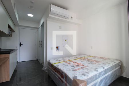 Sala/Quarto de kitnet/studio à venda com 1 quarto, 21m² em Indianópolis, São Paulo