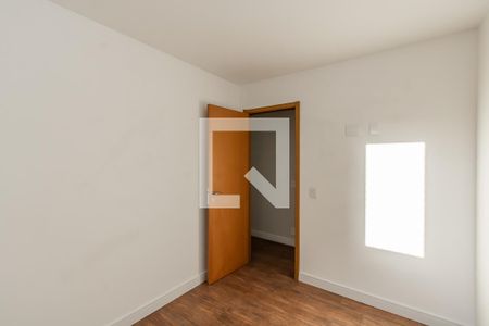 Quarto 1 de apartamento para alugar com 2 quartos, 60m² em Jardim Colonial, São Paulo