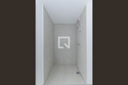 Banheiro de kitnet/studio à venda com 1 quarto, 23m² em Vila Cordeiro, São Paulo