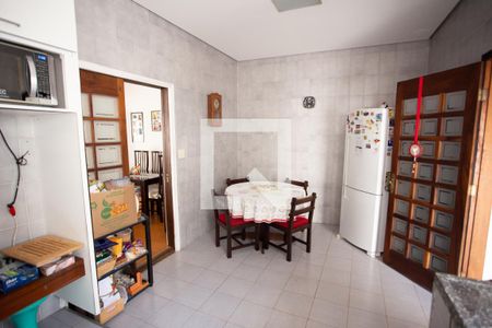 Cozinha de casa à venda com 5 quartos, 256m² em Chora Menino, São Paulo