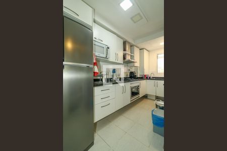 Cozinha de apartamento à venda com 2 quartos, 76m² em Morro Santana, Porto Alegre