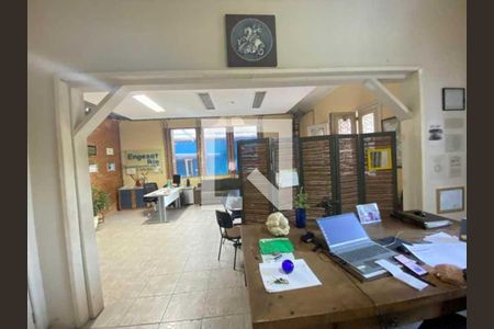 Casa à venda com 3 quartos, 316m² em Jardim Guanabara, Rio de Janeiro