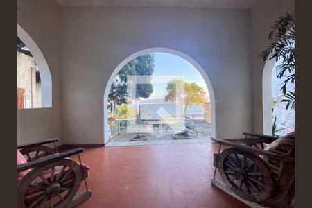 Casa à venda com 3 quartos, 316m² em Jardim Guanabara, Rio de Janeiro