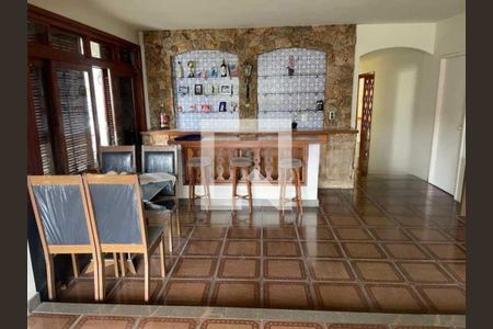 Casa à venda com 4 quartos, 426m² em Jardim Guanabara, Rio de Janeiro