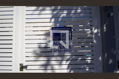 Plaquinha  de casa de condomínio para alugar com 4 quartos, 235m² em Recreio dos Bandeirantes, Rio de Janeiro